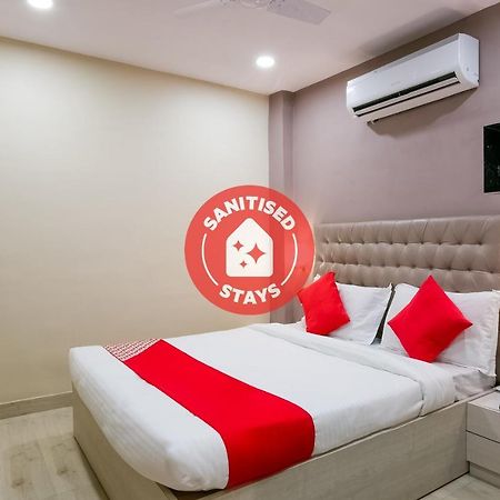 Oyo 62882 デ リヴィエラ ホテル ムンバイ エクステリア 写真